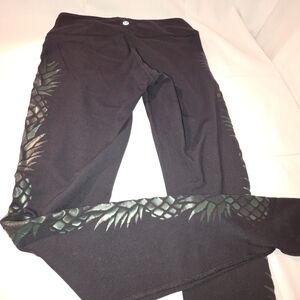 Lululemon Athletica Limited Edition Wunder Iridescent Pineapple Black Leggings